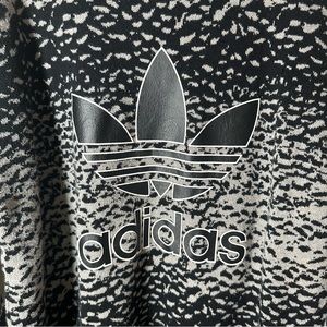 Adidas sweater authentic